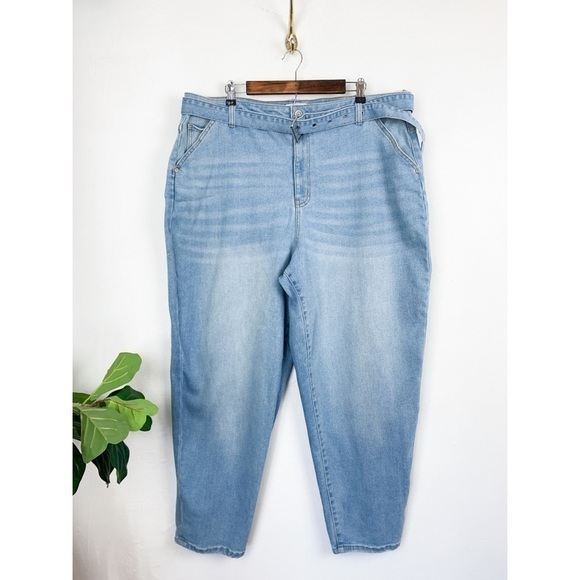 Eloquii Denim High Waisted Light Wash Belted Jeans Sz 22 - Picture 1 of 9